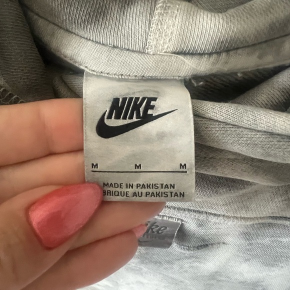 Nike Gray Acid Wash Tie-Dye Sweatshirt and joggers set like new - Picture 10 of 16